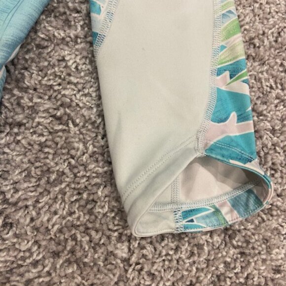 Nike Dri-FIT High-Waist Teal, Aqua and Green Leaf Pattern Legging Capris, S - Picture 2 of 5